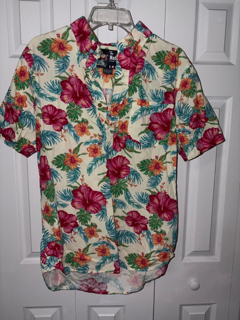 Chubbies The Nutter Tropical Floral Short-Sleeve Shirt